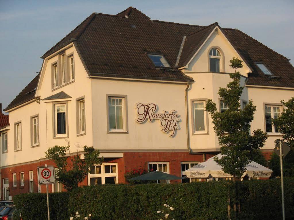 Отель Klausdorfer Hof Швентиненталь Экстерьер фото